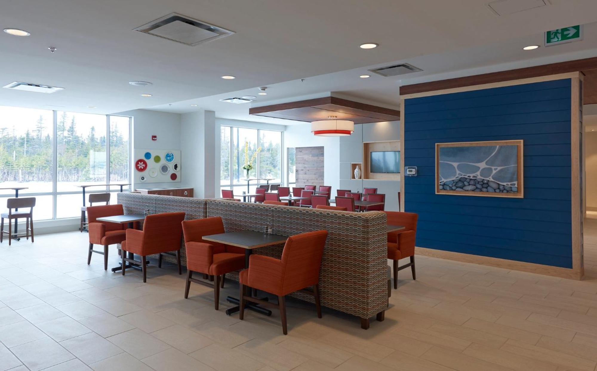 Holiday Inn Express & Suites St. John'S Airport By Ihg Exterior photo