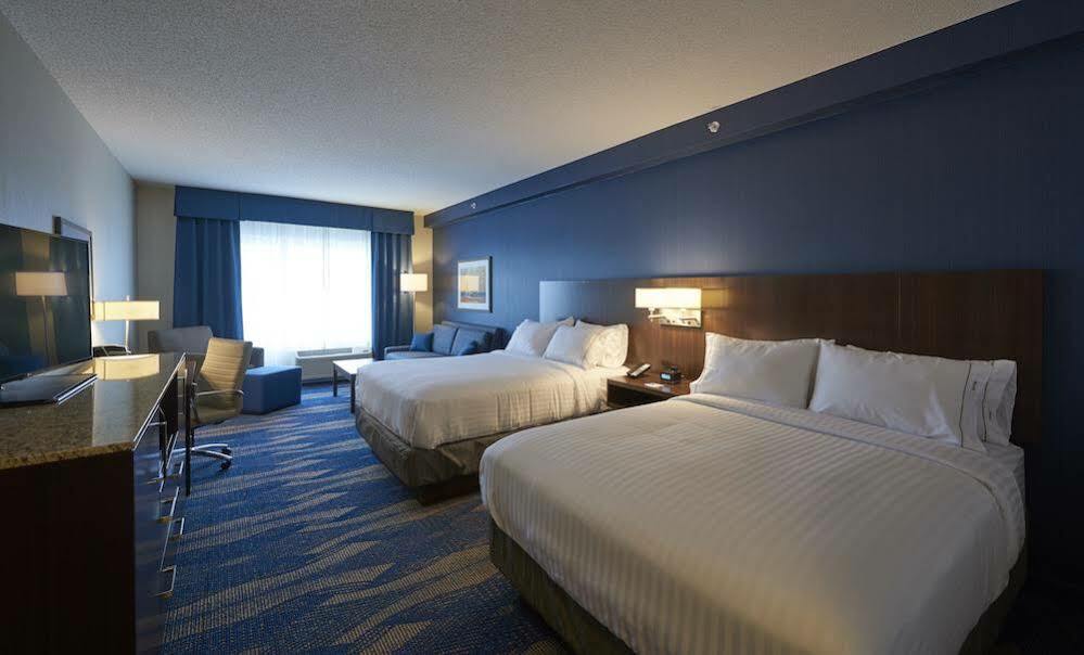 Holiday Inn Express & Suites St. John'S Airport By Ihg Exterior photo